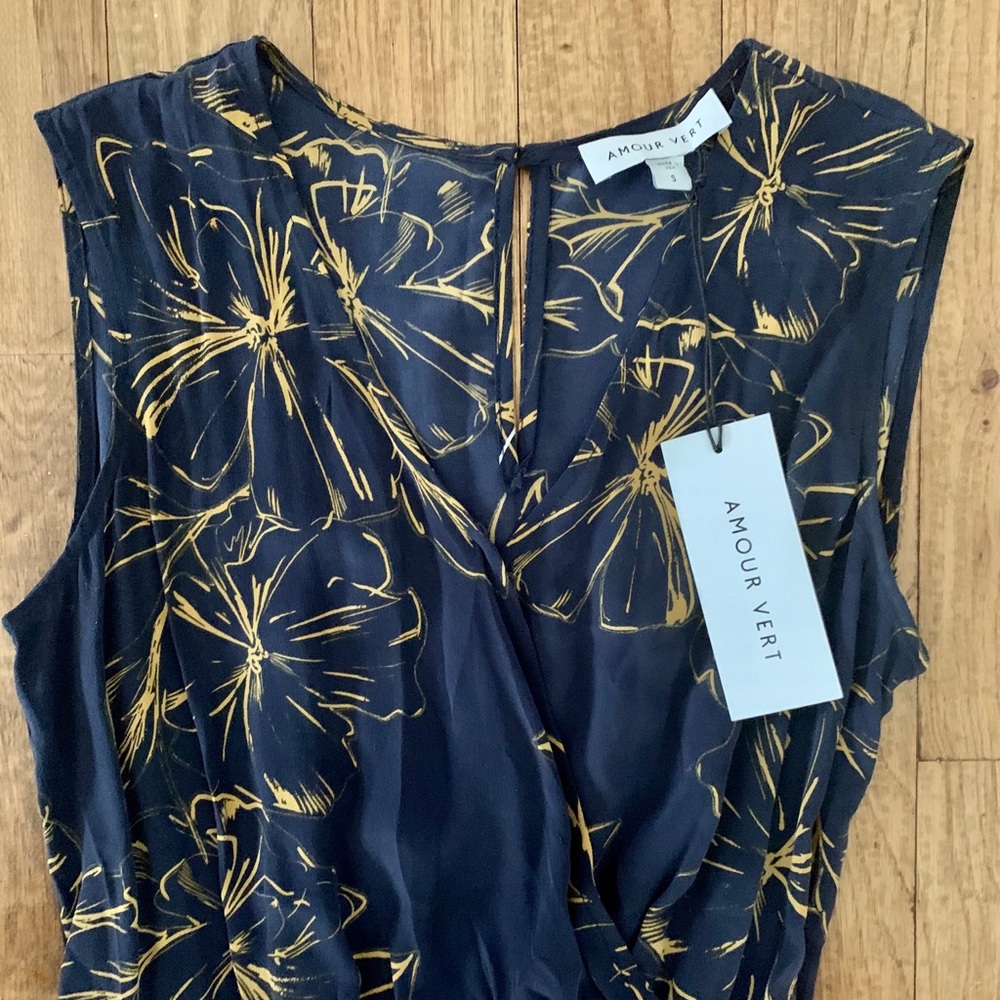 Amour Vert (Made in USA) Jumper. New with tags!